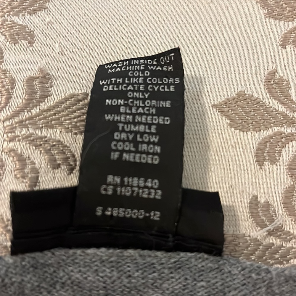 Lane Bryant, Gray and yellow 3/4 sleeve sweater, size 14 - Picture 7 of 11